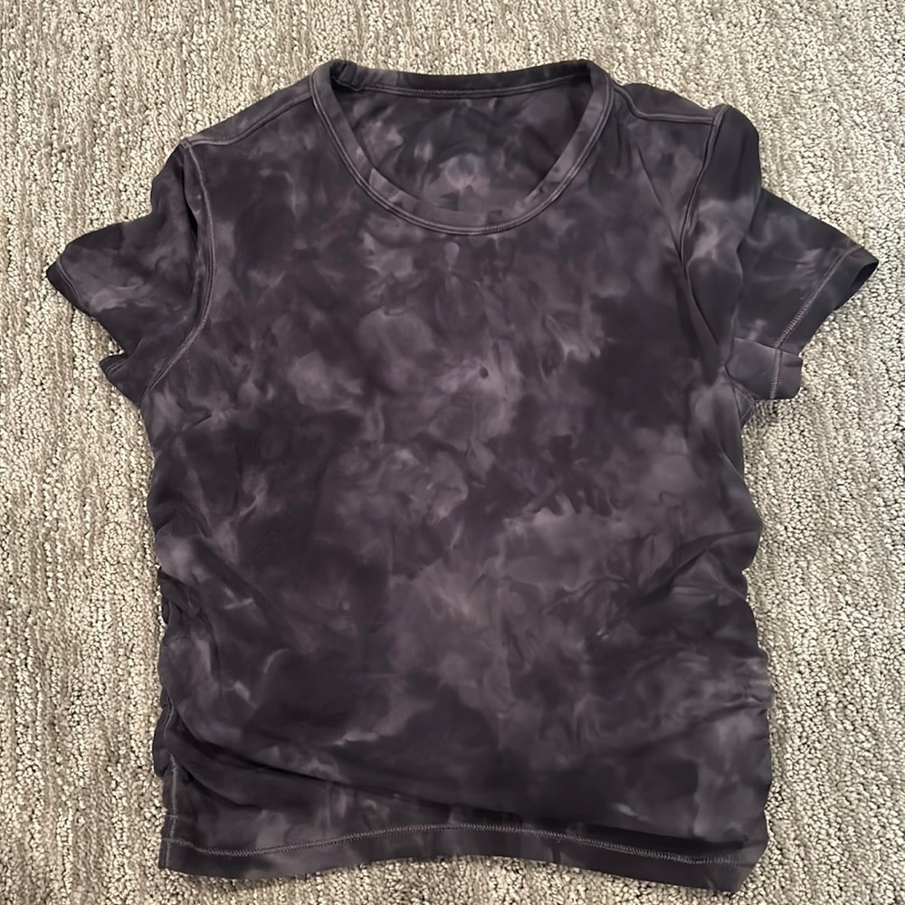 Black tie dye lululemon shirt